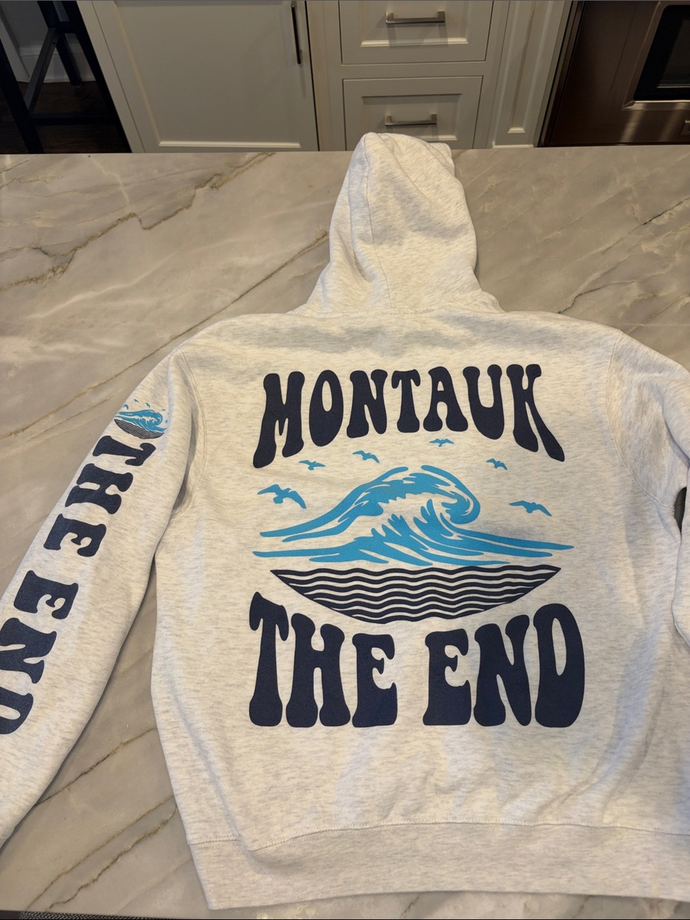 Montauk “The End” Graphic Wave Logo Hooded Heather Gray Sweatshirt, size L